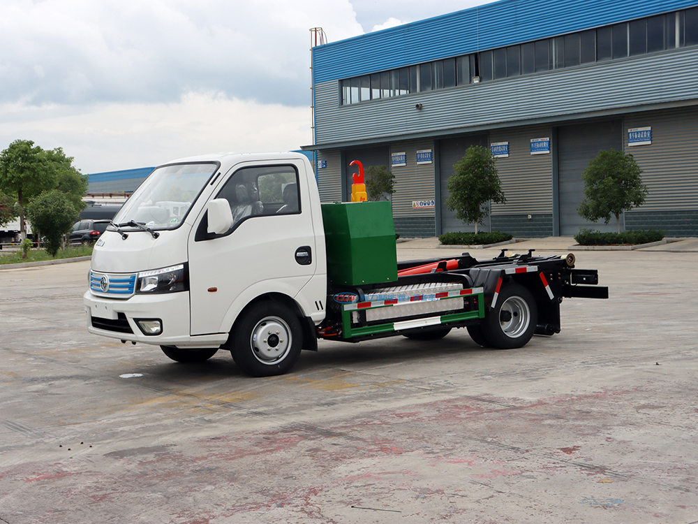 CL5040ZXXBEV東風(fēng)純電動(dòng)勾臂垃圾車(chē)